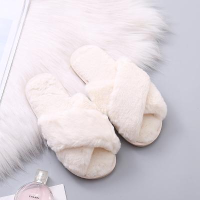 China Fashion Trend Winter Home Slippers Shoes Furry Female Open Toe Slides Women Warm Faux Fur Cross Soft Plush Ladies Slippers for sale