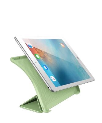 China [Built-in Pencil Holder] Lightweight Shockproof Cover with Clear Transparent Back Shell Slim Case for iPad 9th/8th/7th Generation for sale