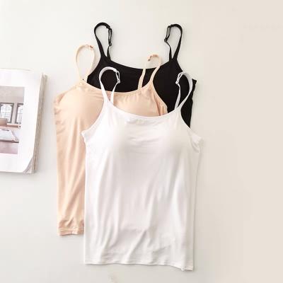 China 2021 New Design QUICK DRY Gym Clothing White Simple Vest With Chest Pad Women Yoga Tank Top for sale