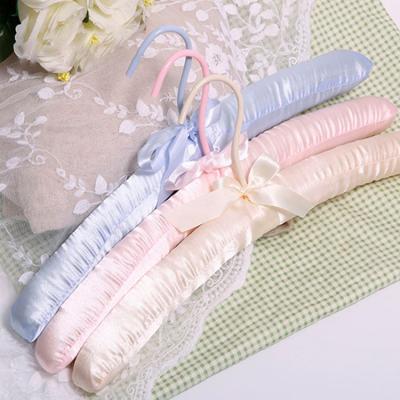 China Traditional Wholesale White Cotton Padded Hangers For Cloth Cloth Coat Fabrics Print Display Padded Garment Hangers for sale