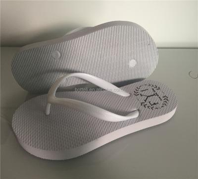 China Custom White Wedding Flip Flops Flip Flops for sale