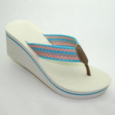 China Anti-slippery Platform Slippers For Women, Ladies Lodging Slippers, Women Wedge Slippers for sale