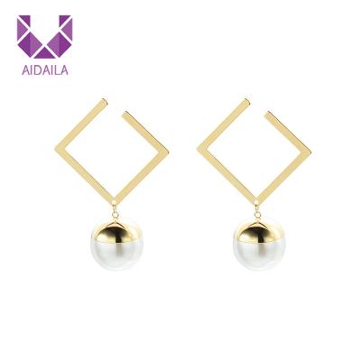 China AIDAILA Plated Unfading Charm 18K Gold Jewelry Exaggeration Design Personalized Geometric Dangle Pearl Earrings Women for sale