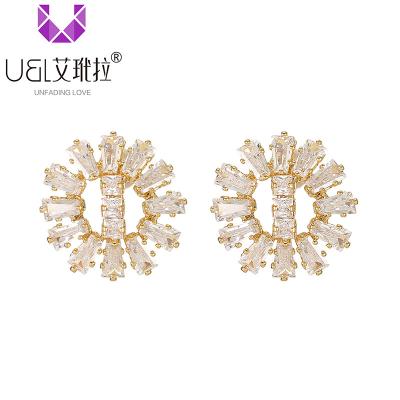 China Cute LOVE UNFADING Zircon Geometric Women's Stud Earrings 18K Sterling Silver Gold Plated Round Stud Earrings for sale