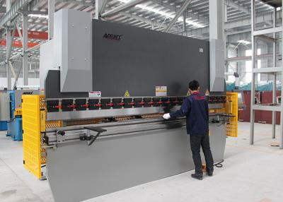 China corte de acero de la barra de acero del freno de la prensa de 160T los 3.2M NC y poder de la dobladora 11KW en venta