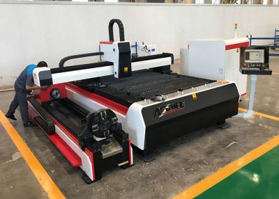 China Computerized  Fiber Laser Tube Cutting Machine Metal Cutting Laser Cutter 700 Watt for sale