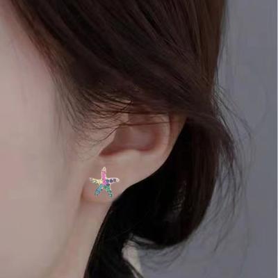 China FASHIONABLE Manufacturer Wholesale Brand New Color Zircon Copper Gold Plated Animal Stud Earrings for sale