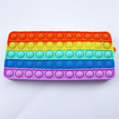 China Fashion OEM Wholesale Services Silicone Coin Purse Silicon Purses For Girls Push Pop Pencil Case China Distributors for sale