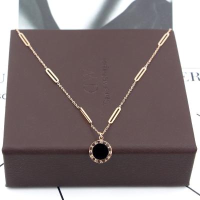 China Luxury White Black Environmental Friendly Stainless Steel Shell Necklaces With Roman Numeral Fashion Women Necklace Wedding Jewelry Necklaces N207 for sale