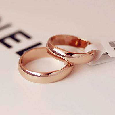 China Wholesale Simple 4mm Men's and Women's Ring Fashion Rose Gold Ring High Quality Casual/Sports Wedding Ring R205 Exclusive Couples for sale