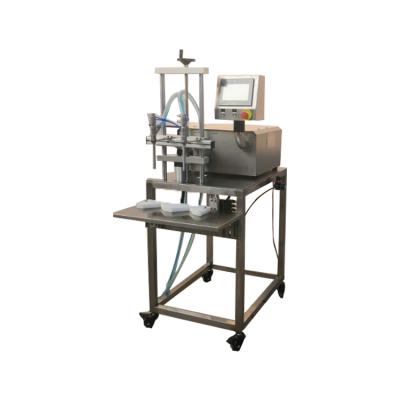 China Semi-automatic 1000 ml chemical - 5000 ml 2 heads detergent / lotion / honey gear pump filling machine for sale