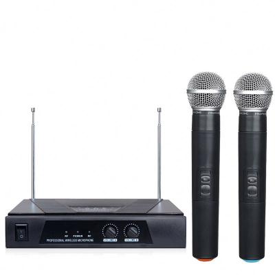 China Economical Professional Wireless Microphone System UHF Professional for sale