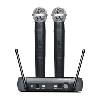 China Cost Effective Wireless Microphone MV-80 Professional Dynamic Microphone OEM Microphone for sale