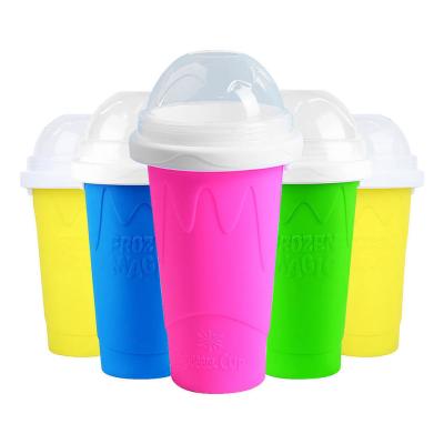 China Tapa DIY Slushie Maker Cup Magic Slushy Maker Squeeze Cup Verano Fresado Rápido y Frío Smoothie Pinch Cup en venta