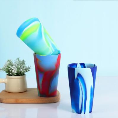 China Sustainable Dye Color Tie-Dye Silicone Pint Glass for Parties Sports and Outdoors for sale