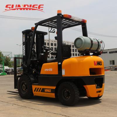 China Building Material Shops Height Lifting Triple Stage Full Free Mast 2.5 Ton LPG Gasoline Forklift With Side Clutch for sale