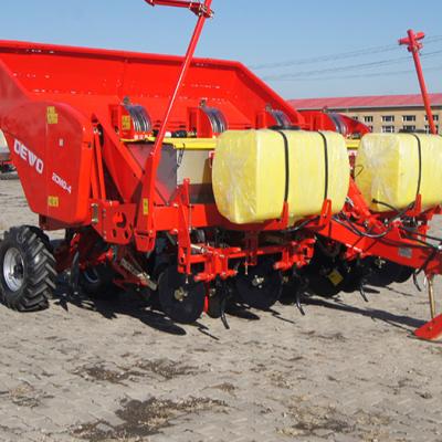 China With Fertilization Skyplant Tractor Potato Planter Machine Potato Harvester for sale