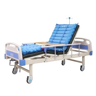 China Hosptial Factory Wholesale Medical Furniture Home Care Hospital Bed Manual 2 Function Crank Patient Hospital Bed for sale