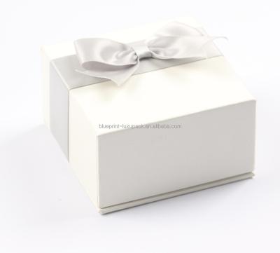 China Handmade Hot Selling Gift Box Custom Jewelry Bracelet Packaging Gift Box for sale