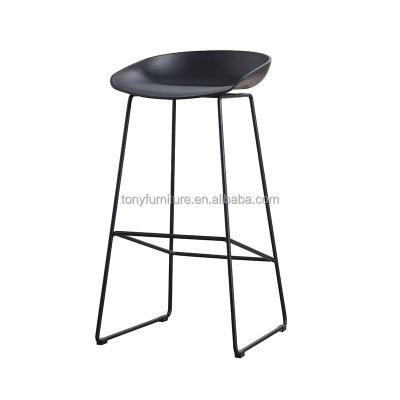 China modern nordic kitchen bar stool metal legs bar cheap plastic plastic chair for sale