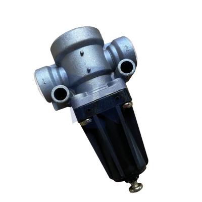 China Automotive parts pressure relief valve air valve for DF MA compressed air system OE 1518113 good quality 81521016270 81521019270 for sale