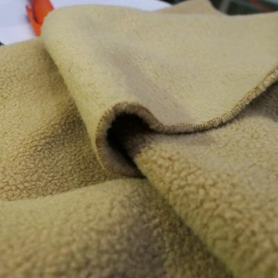 China Anti Pill Hot Selling Thick Soft Touch 288F 240 GSM Micro Fleece Fabric Thick High Quality Micro Fleece Plain Dyed Green In Knitted As Lining For Clothing for sale