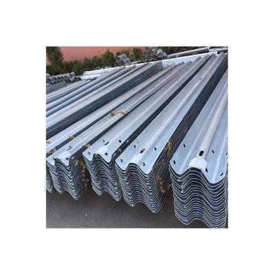 China Wholesale Q235 Roadway Steel Beam Guardrail Traffic Barriers Corrugated Metal Barrier For Highway for sale