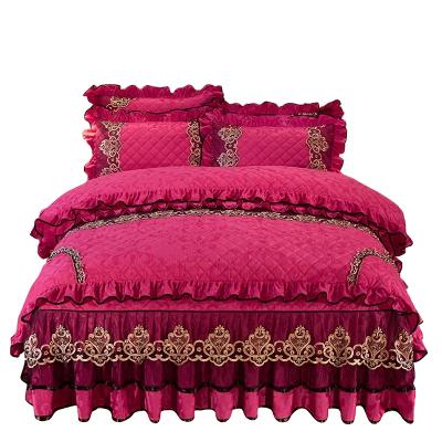 China Nondisposable American Style Rose Winter Red Velvet Quilted Cotton 4pcs Bridal Bedding Set for sale