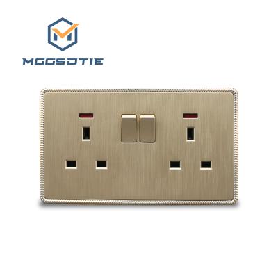 China Multipurpose Modern Lightweight Wall Switch 13A UK Double Switched Electrical Outlet For Home Metal Copper PC for sale