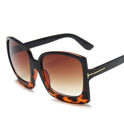 China 2022 New Fashion Square Sunglasses Women Big Frame Leopard Sunglasses Square Sunglasses for sale