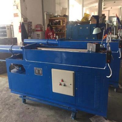 China Garment Shops LC-30T Horizontal Stitching Machine for sale