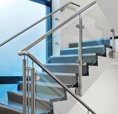 China Modern Outdoor Tempered Glass Balcony Deck Deck Stainless Steel Stair Railing Baluster Holds Post Balustrades Glass Balustrade for sale