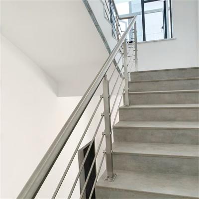 China Modern Outdoor or Indoor Deck Fencing 304 316 Stainless Steel Horizontal Balustrade Rod Bar Railing System for sale