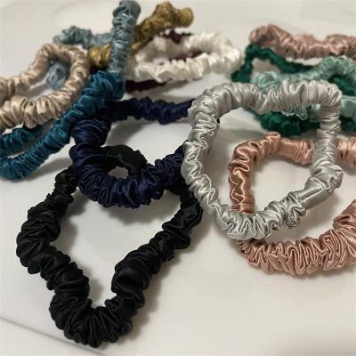 China 22 Momme Luxury Soft 100% High Quality Shiny Silk Hair Scrunchies 6 Silk Hair Elastic Hair Bands for sale