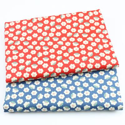 China Red Blue Floral Stitching Cotton Fabric Shrink-Resistant Twill Cotton Fabric Red White Netting Bedding Handmade Home December Fabric for sale