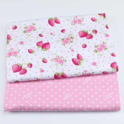 China Pink TWILL Twill Cotton Strawberry Spots Sewing Fabric Making Bedding Home December Handmade Fabric for sale