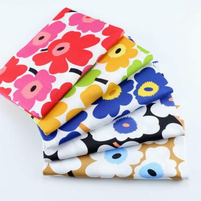 China Great Simplicity Flower Cotton Twill Sewing Fabric Shrink-Resistant Making Bedding Home December Handmade Fabric for sale