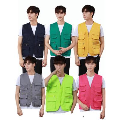 China Wholesale Anti Wrinkle Multi Pockets Cargo Vest Climbing Fishing Shooting Hiking Journalist Photography Vest Waistcoat For Men for sale