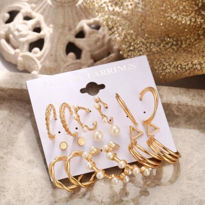 China 2021 FASHIONABLE fashion jewelry c-shaped gold earrings retro pearl circle earring set nine piece set for sale