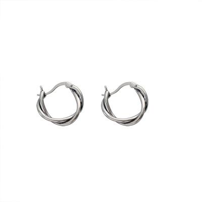 China Retro S925 Sterling Silver Earrings Women Niche Designer Twist Ear Buckle Silver Earrings 2021 Environmental Friendly for sale