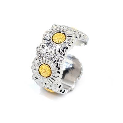 China European and American Fashion Small Daisy Opening Adjustable Ring Men and Women's Fashion Hip Hop Ring Jewelry for sale