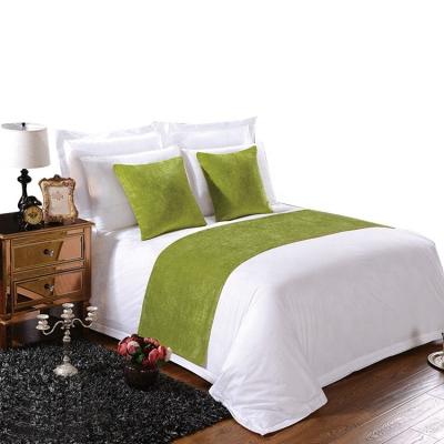 China Folded 300TC Jacquard Cotton Double Size Hotel Bedding Set With Embroidery Logo for sale