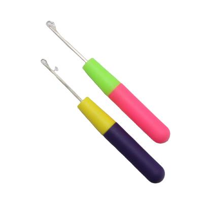 China Easy To Wear T-3 Crochet Braiding Plastic Crochet Hook Needles 4mm 7mm for sale