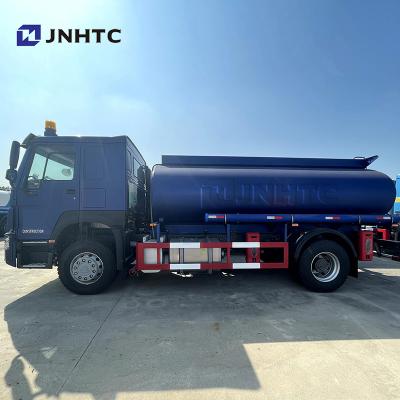 China Chinese Blue Truck 290hp Sinotruk HOWO 4X2 6 Wheeler Oil Tank Truck 9.726L for sale