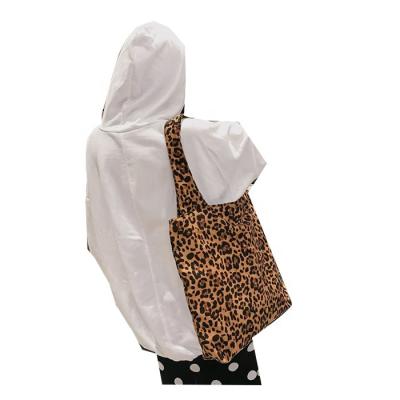 China Wholesale Handled Monogram Leopard Print Woman Handled Shopping Bag for sale