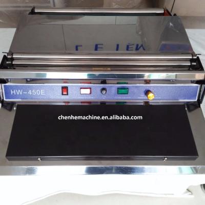 China Easy To Use CLOTHING Cling Wrapping Film Machine With High Efficiency for sale