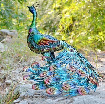 China Europe Garden Ornamental Hand Metal Peacock Painting Sculpture for sale