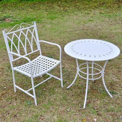 China Outdoor Garden Bistro Set Wrought Iron Metal Garden Chairs And Table Set for sale