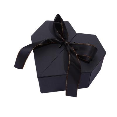 China Recycled Materials Small Valentine Magnetic Packaging Gift Box with Magnetic Lid for sale