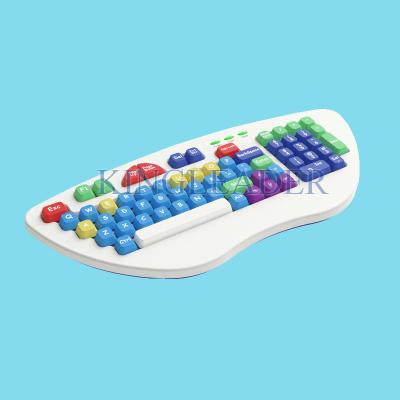 China El teclado de ordenador modificado para requisitos particulares diseñó especialmente para el teclado K-900 del color de los niños en venta